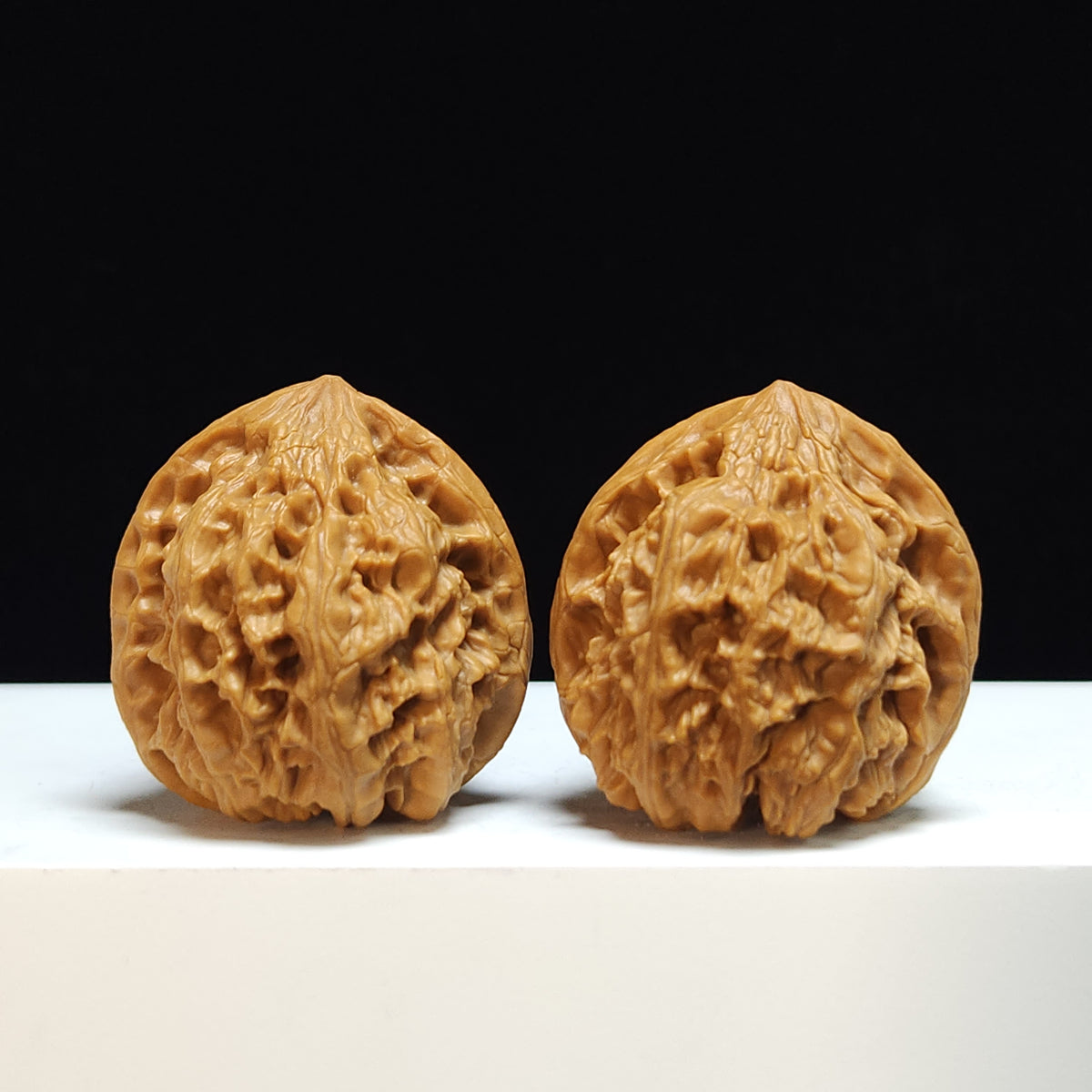 The "Spherical Peach-Heart Bison" Qiu Xing Tao Xin Ye Niu Pair | S-Grade Collector Tier | 37.0mm x 39.0mm | SZ-S-024365