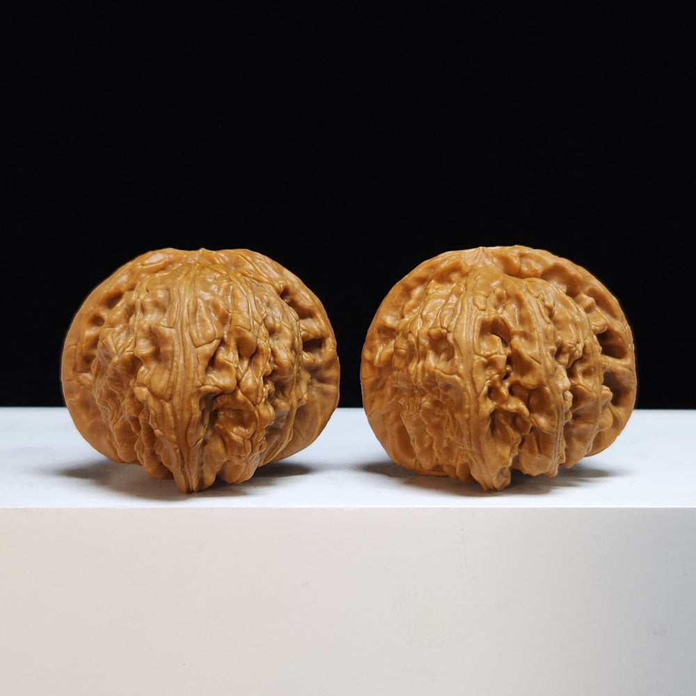 The "Low-Apex Spherical White Lion" (Men Jian Qiu Xing Bai Shi Zi) Exhibition-Grade Symmetrical Pair | 41.0mm x 44.0mm | BSZ-SS-008446
