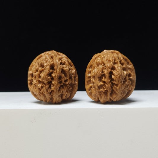The "General’s Shoulder" (Hua Bei Jiang Jun) A-Grade Pair | 37.0mm (Length) x 36.0mm (Width) | GM-A-004088