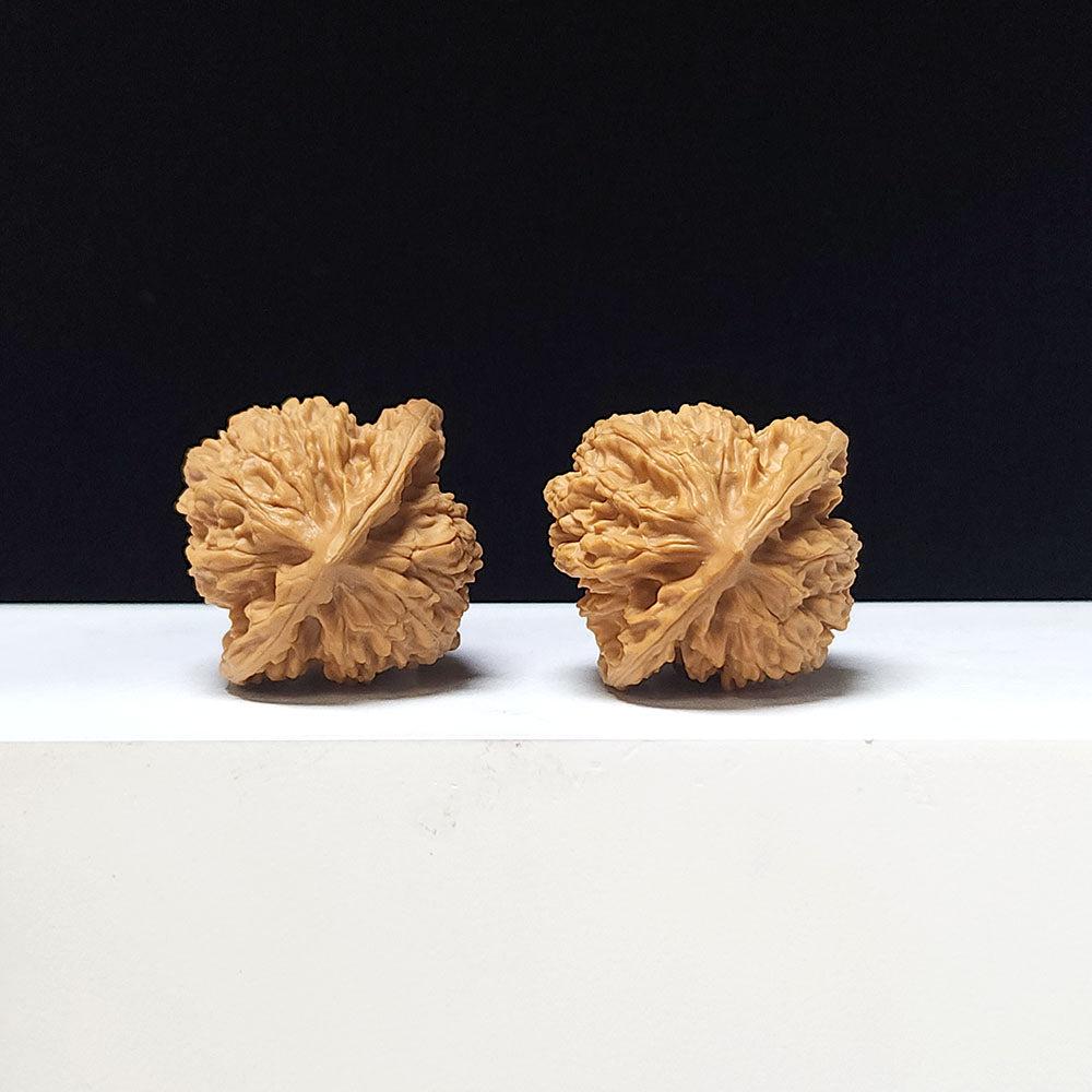 "Xia Yun Ling Peach Heart" Xia Yun Ling Tao Xin Wenwan Walnut Pair | 37.0mm x 36.0mm | SZ-AA-046614