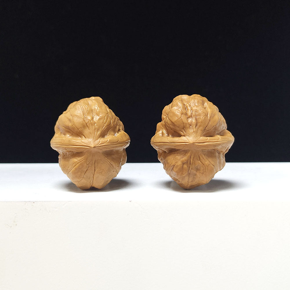 The "Ancient Toad x Stone Frog Mini Hand-Twister" Collector Pair | A-Grade Collector Tier | 31.0mm x 34.0mm | SZ-A-057615