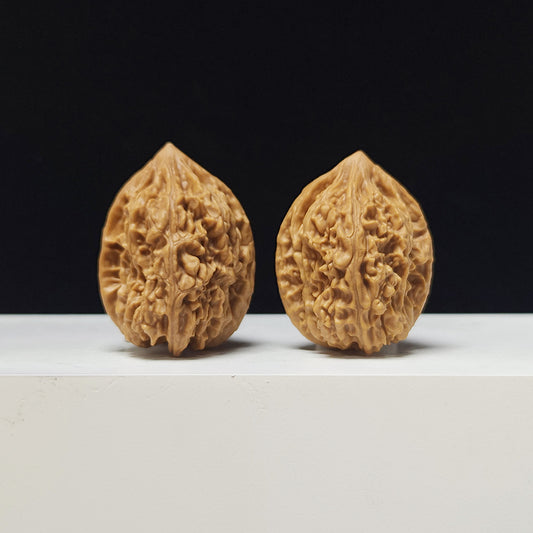 "Beijing Chicken Heart Mini Hand-Twister" Bei Jing Ji Xin Xiao Shou Nian Wenwan Walnut Pair | 33.0mm x 33.0mm | JX-A-017709