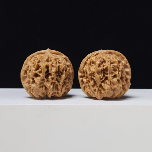 The "Noble Scholar" (Qin Gong Zi) AA-Grade Pair | 36.0mm x 40.0mm | QGZ-AA-001027