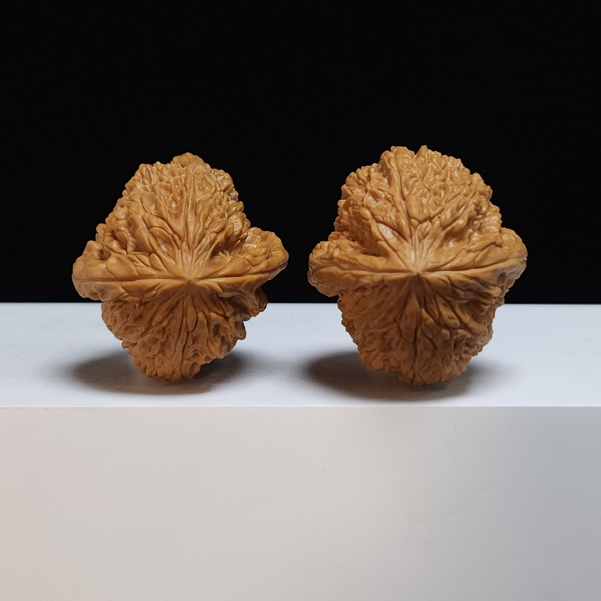 The "Blizzard Angel Wings" Bao Xue Tian Shi Zhi Yi Pair | S-Grade Collector Tier | 38.0mm x 40.0mm | BX-S-002360