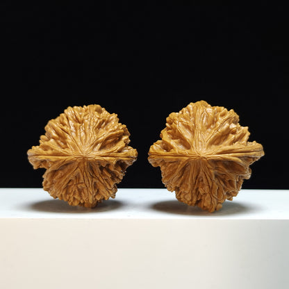 The "Beijing Chicken Heart Zuo Shan Diao" (Beijing Ji Xin Zuo Shan Diao) Exhibition-Grade Masterpiece Pair | 50.0mm x 47.0mm | JX-SS-001449