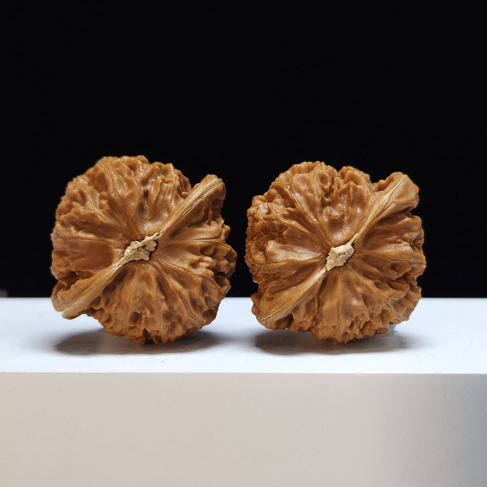 The "Palace Lantern" S‑Grade Elegant Silhouette Pair | Graceful Ornate Wenwan Collectible | 44.0mm x 41.0mm | SZ‑S‑032463