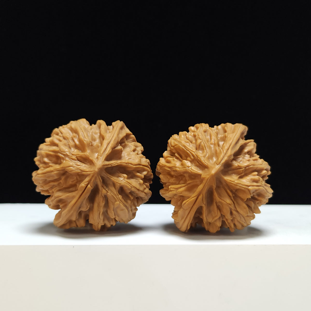 The "Peach Heart Lantern" Deng Long Lion's Head Sovereign Pair | SS-Grade Imperial Tier | 46.0mm x 44.0mm | SZ-SS-011354