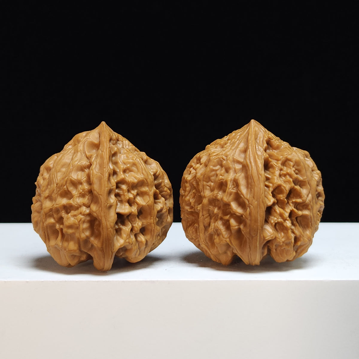 The "Spherical Peach-Heart Bison" Qiu Xing Tao Xin Ye Niu Pair | S-Grade Collector Tier | 37.0mm x 39.0mm | SZ-S-024365