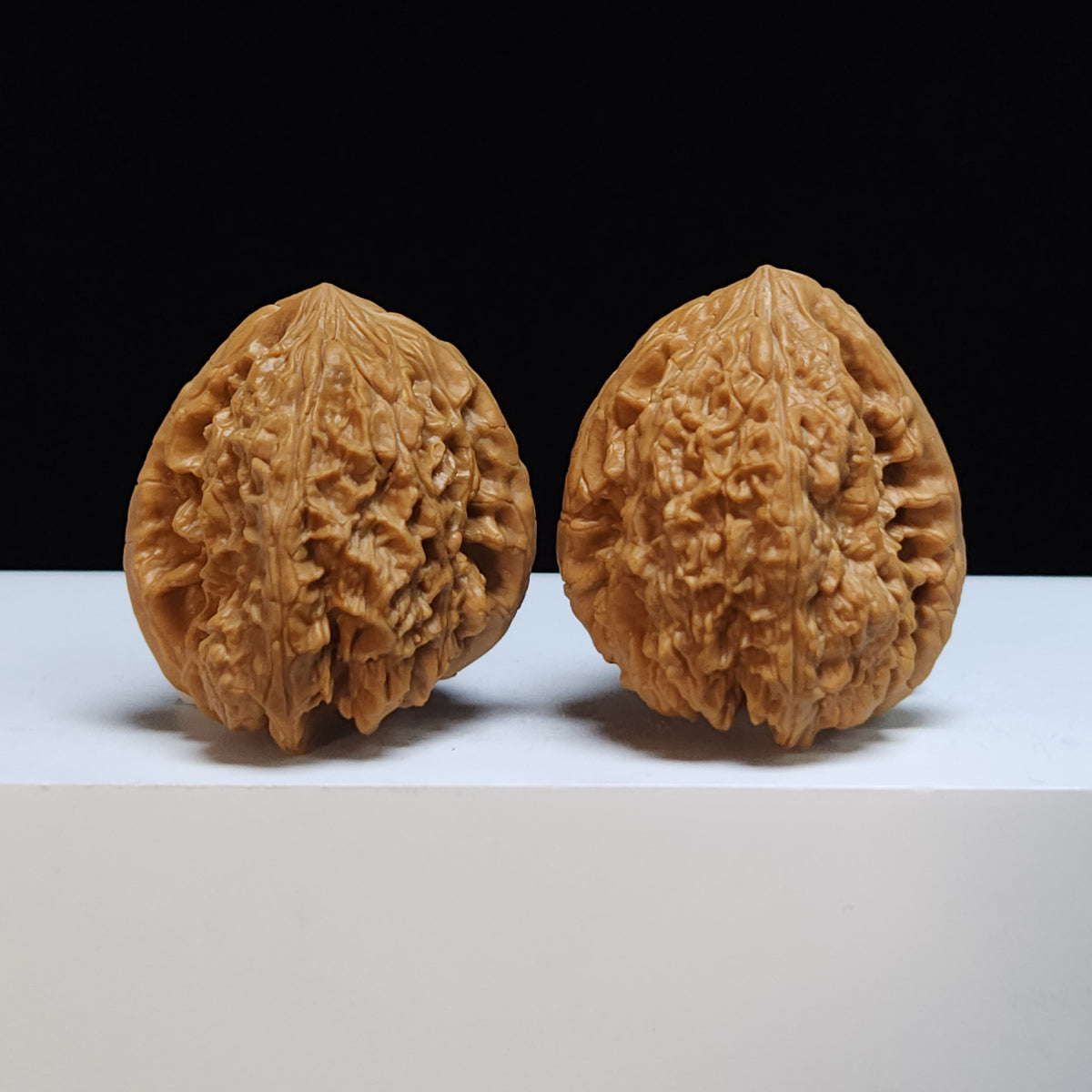 The "Blizzard Angel Wings" Bao Xue Tian Shi Zhi Yi Pair | S-Grade Collector Tier | 38.0mm x 40.0mm | BX-S-002360