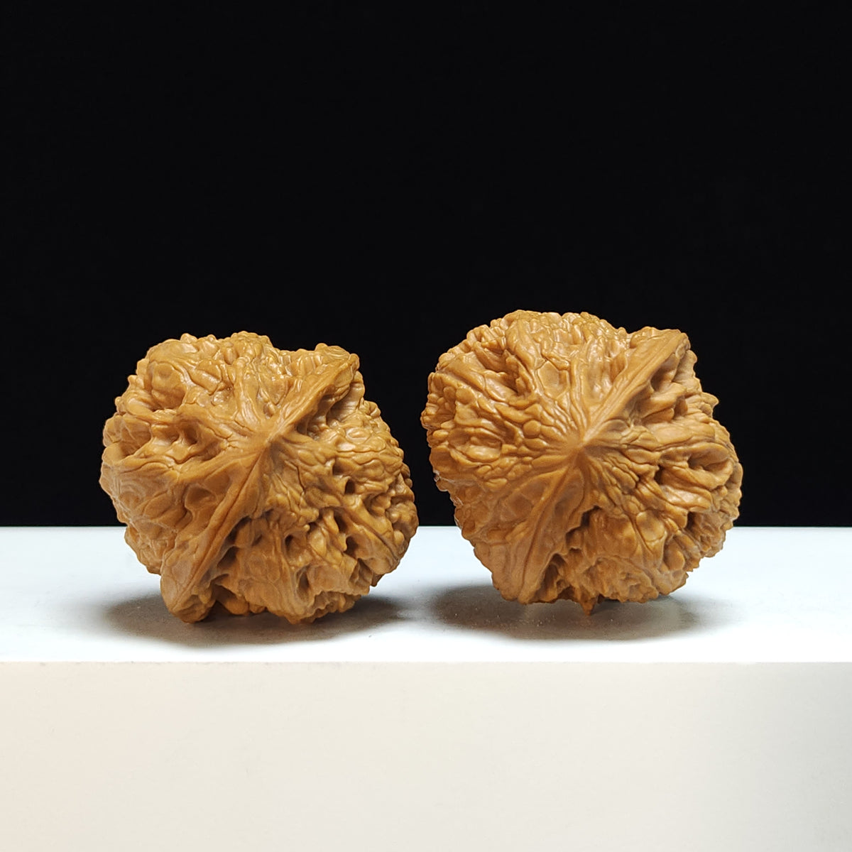 The "Spherical Peach-Heart Bison" Qiu Xing Tao Xin Ye Niu Pair | S-Grade Collector Tier | 37.0mm x 39.0mm | SZ-S-024365