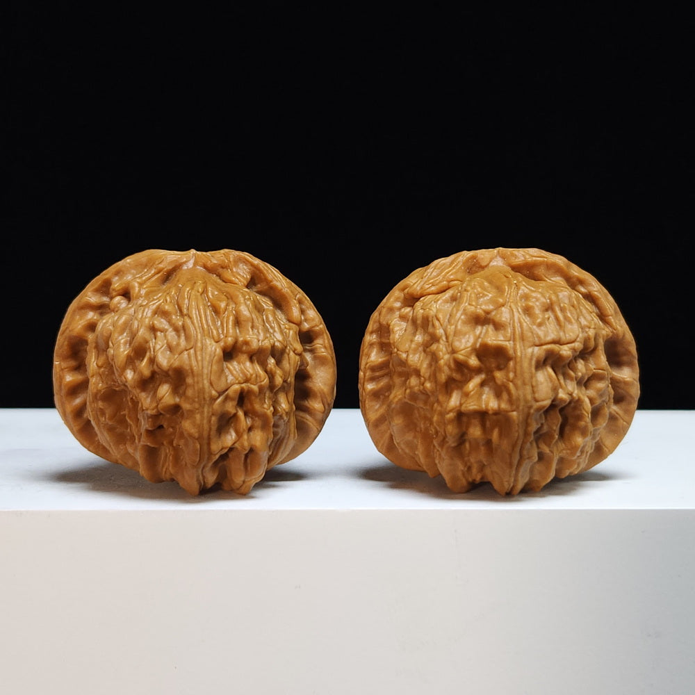 The "Low-Apex Spherical White Lion" (Men Jian Qiu Xing Bai Shi Zi) Exhibition-Grade Symmetrical Pair | 41.0mm x 44.0mm | BSZ-SS-008446
