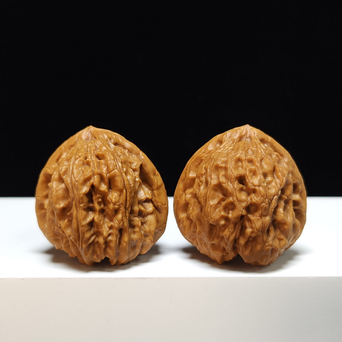 The "Spherical Round" Bai Shi Zi Lion's Head Pair | S-Grade Collector Tier | 41.0mm x 40.0mm | BSZ-S-002362