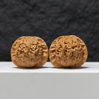 Porcelain Doll" Ci Wa Wa GM-SS-003479 Masterpiece Wenwan Walnuts Pair | 40.0mm x 34.0mm | GM-SS-003479