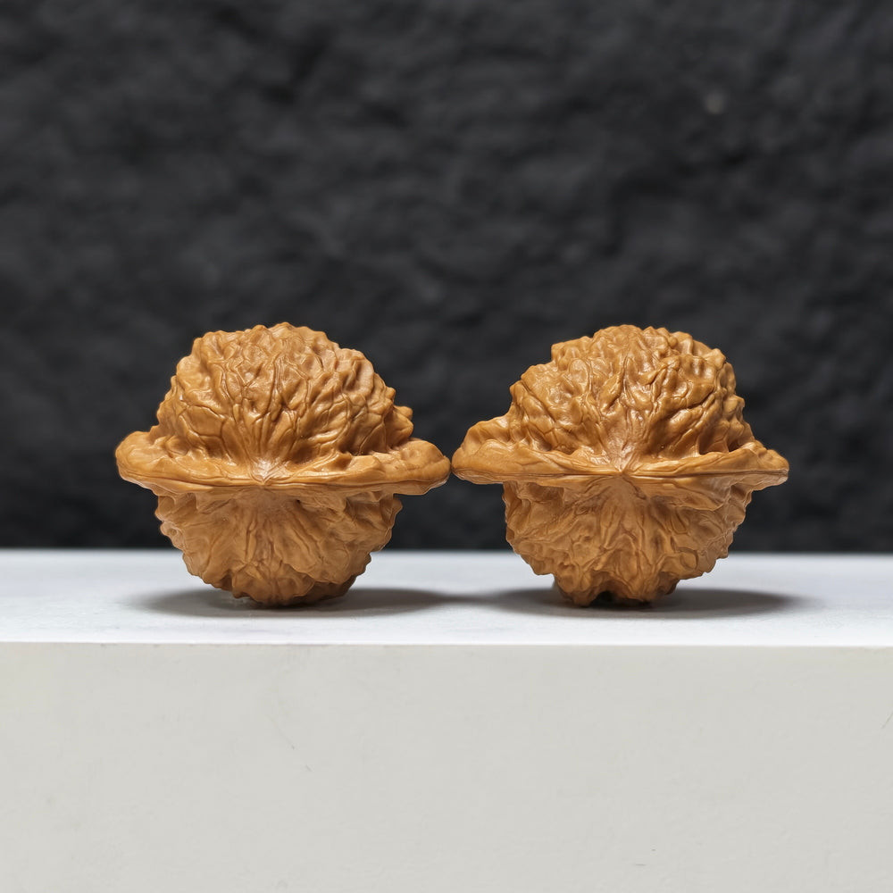 Porcelain Doll" Ci Wa Wa GM-SS-003479 Masterpiece Wenwan Walnuts Pair | 40.0mm x 34.0mm | GM-SS-003479