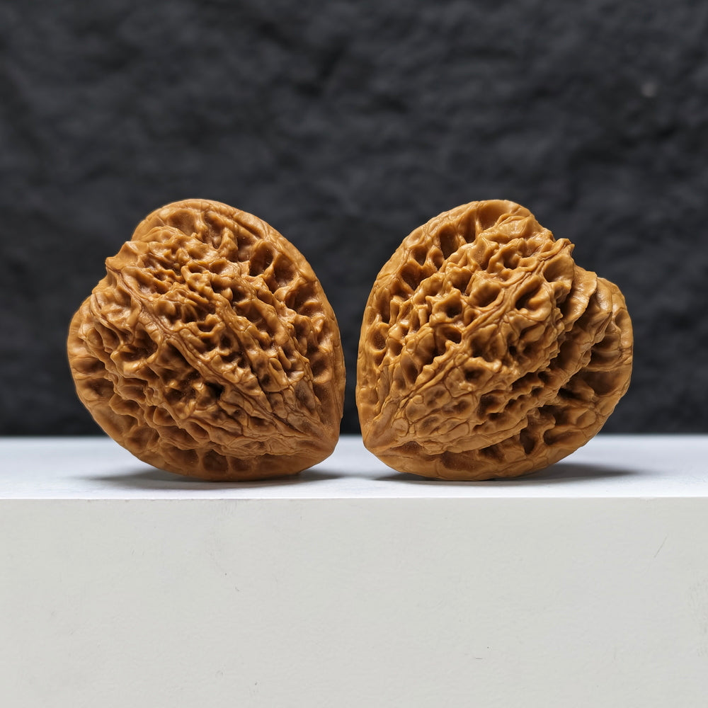 "Peach Heart Tiger Head King" Tao Xin Hu Tou Wang Masterpiece Wenwan Walnuts Pair | 42.0mm x 38.0mm | HT-SS-004477