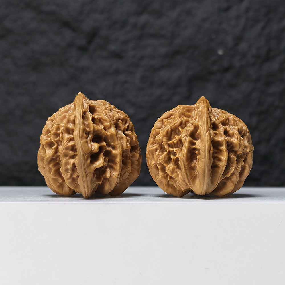 "Peach Heart Xia Yun Ling" Tao Xin Xia Yun Ling SZ-SS-021513 Masterpiece Wenwan Walnuts Pair | 43.0mm x 42.0mm | SZ-SS-021513