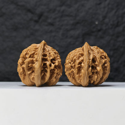 "Peach Heart Xia Yun Ling" Tao Xin Xia Yun Ling SZ-SS-021513 Masterpiece Wenwan Walnuts Pair | 43.0mm x 42.0mm | SZ-SS-021513