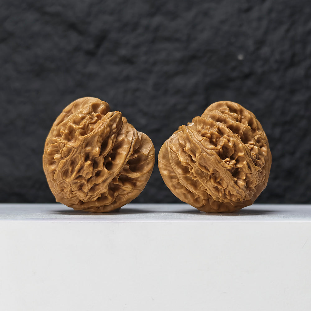 "Peach Heart Xia Yun Ling" Tao Xin Xia Yun Ling SZ-SS-021513 Masterpiece Wenwan Walnuts Pair | 43.0mm x 42.0mm | SZ-SS-021513