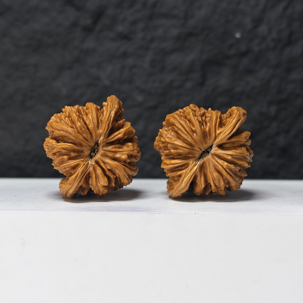 "Han Tower" Han Gao Lou SZL-SS-002878 Masterpiece Wenwan Walnuts Pair | 44.0mm x 40.0mm | SZL-SS-002878