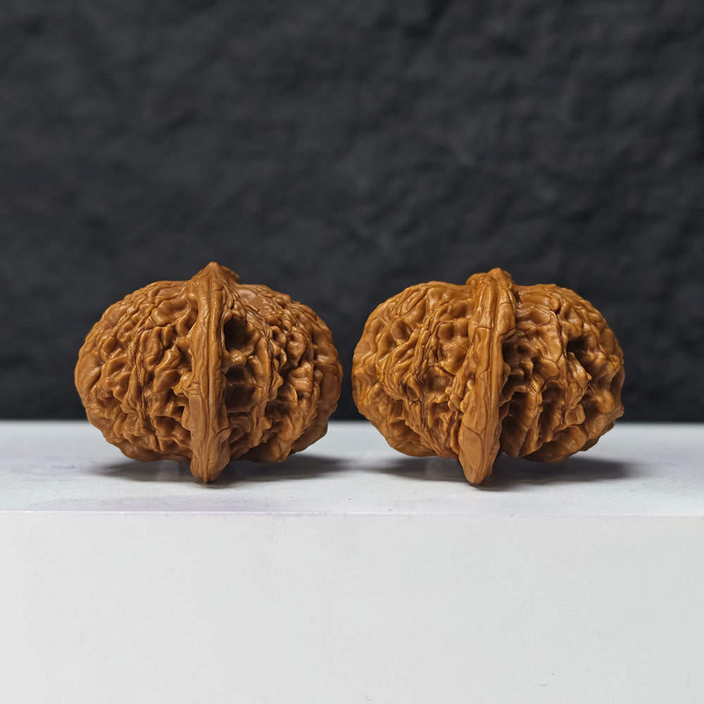 "Squat Liger" Shi Hu Shou Ai Zhuang HT-SS-007920 Masterpiece Wenwan Walnuts Pair | 45.0mm x 42.0mm | HT-SS-007920