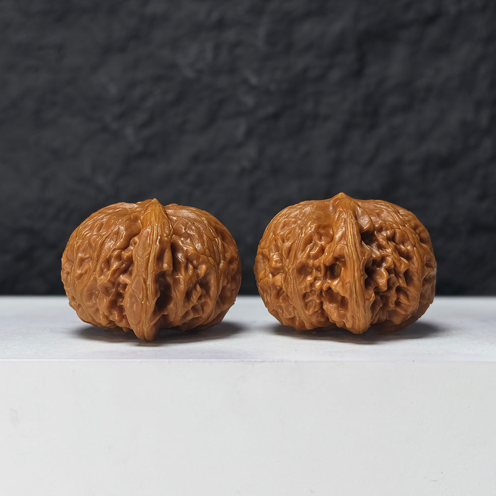 "Palace Lantern" Gong Deng GM-SS-005883 Masterpiece Wenwan Walnuts Pair | 44.0mm x 40.0mm | GM-SS-005883