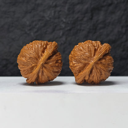 "Palace Lantern" Gong Deng GM-SS-005883 Masterpiece Wenwan Walnuts Pair | 44.0mm x 40.0mm | GM-SS-005883