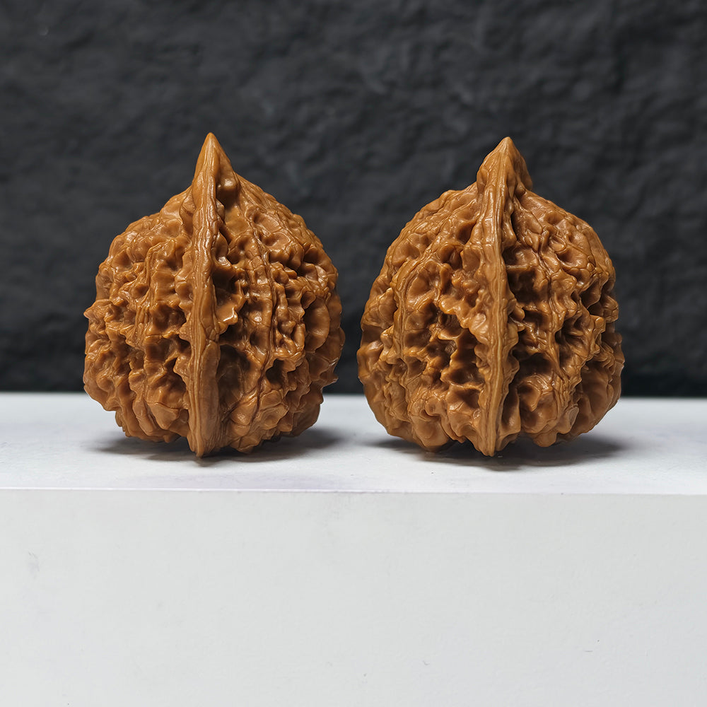 "Peach Heart Concave Base Official's Hat" Tao Xin Ao Di Guan Mao GM-SSS-009896 Masterpiece Wenwan Walnuts Pair | 46.0mm x 44.0mm | GM-SSS-009896