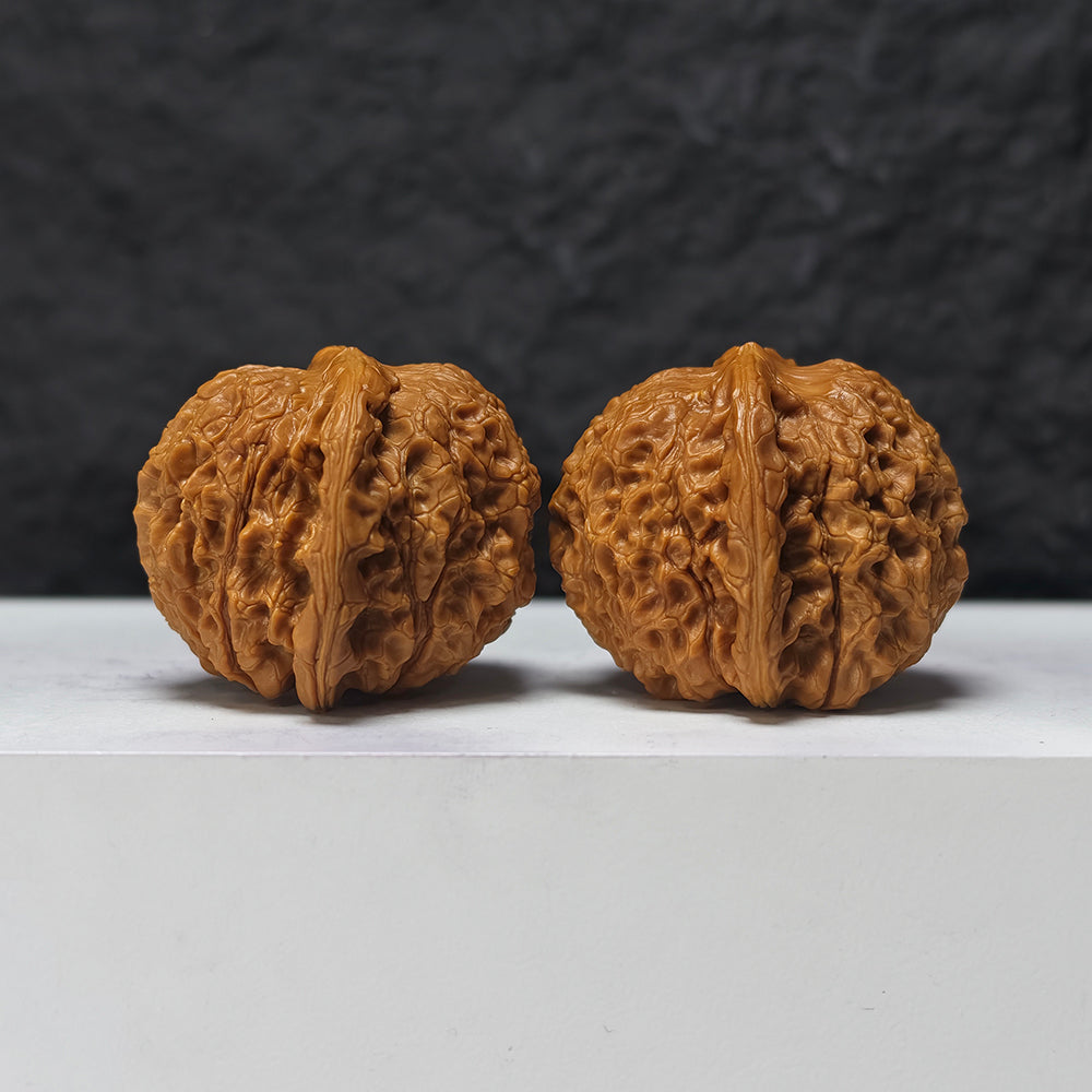 "Blood Kirin" Xue Qi Lin SZ-SSS-017911 Masterpiece Wenwan Walnuts Pair | 42.0mm x 42.0mm | SZ-SSS-017911