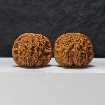 "Blood Kirin" Xue Qi Lin SZ-SSS-017911 Masterpiece Wenwan Walnuts Pair | 42.0mm x 42.0mm | SZ-SSS-017911