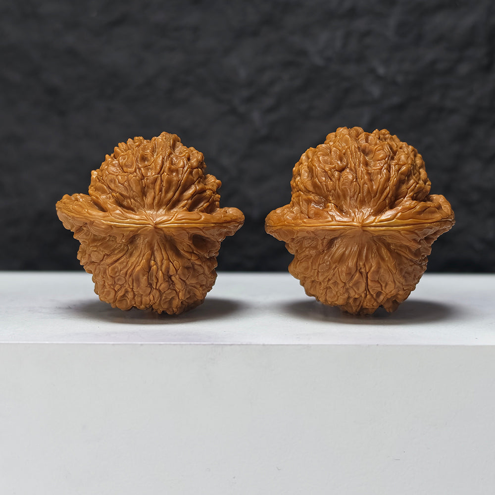 "Blood Kirin" Xue Qi Lin SZ-SSS-017911 Masterpiece Wenwan Walnuts Pair | 42.0mm x 42.0mm | SZ-SSS-017911