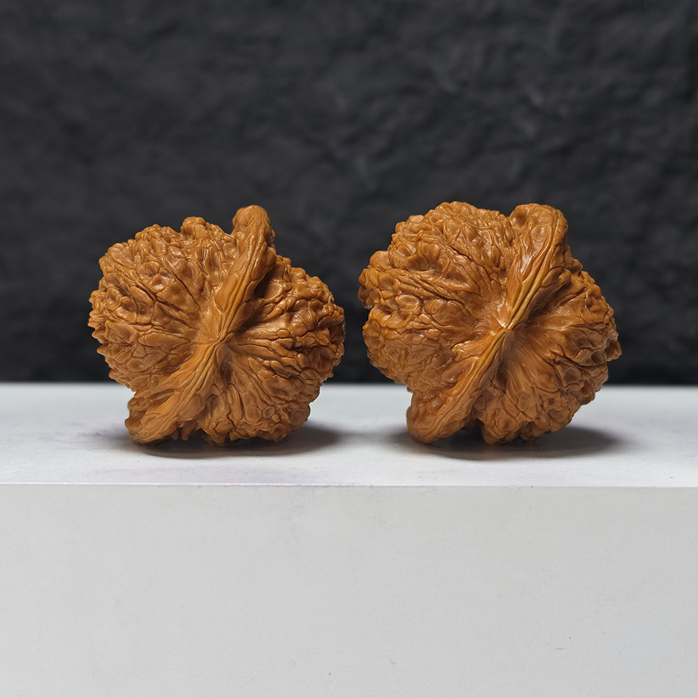 "Blood Kirin" Xue Qi Lin SZ-SSS-017911 Masterpiece Wenwan Walnuts Pair | 42.0mm x 42.0mm | SZ-SSS-017911