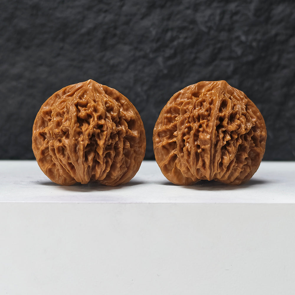 "Coiled Dragon Pattern" Pan Long Wen SZ-SS-023905 Masterpiece Wenwan Walnuts Pair | 44.0mm x 37.0mm | SZ-SS-023905