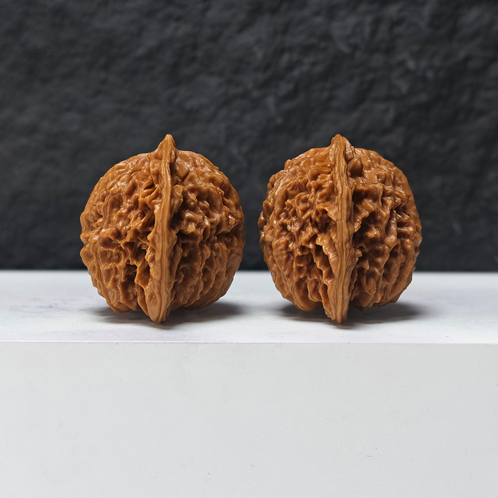 "Coiled Dragon Pattern" Pan Long Wen SZ-SS-023905 Masterpiece Wenwan Walnuts Pair | 44.0mm x 37.0mm | SZ-SS-023905