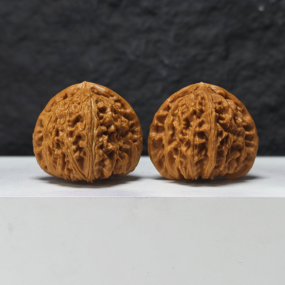 "Triangle White Lion" San Jiao Bai Shi Zi BSZ-SSS-002890 Masterpiece Wenwan Walnuts Pair | 44.0mm x 43.0mm | BSZ-SSS-002890
