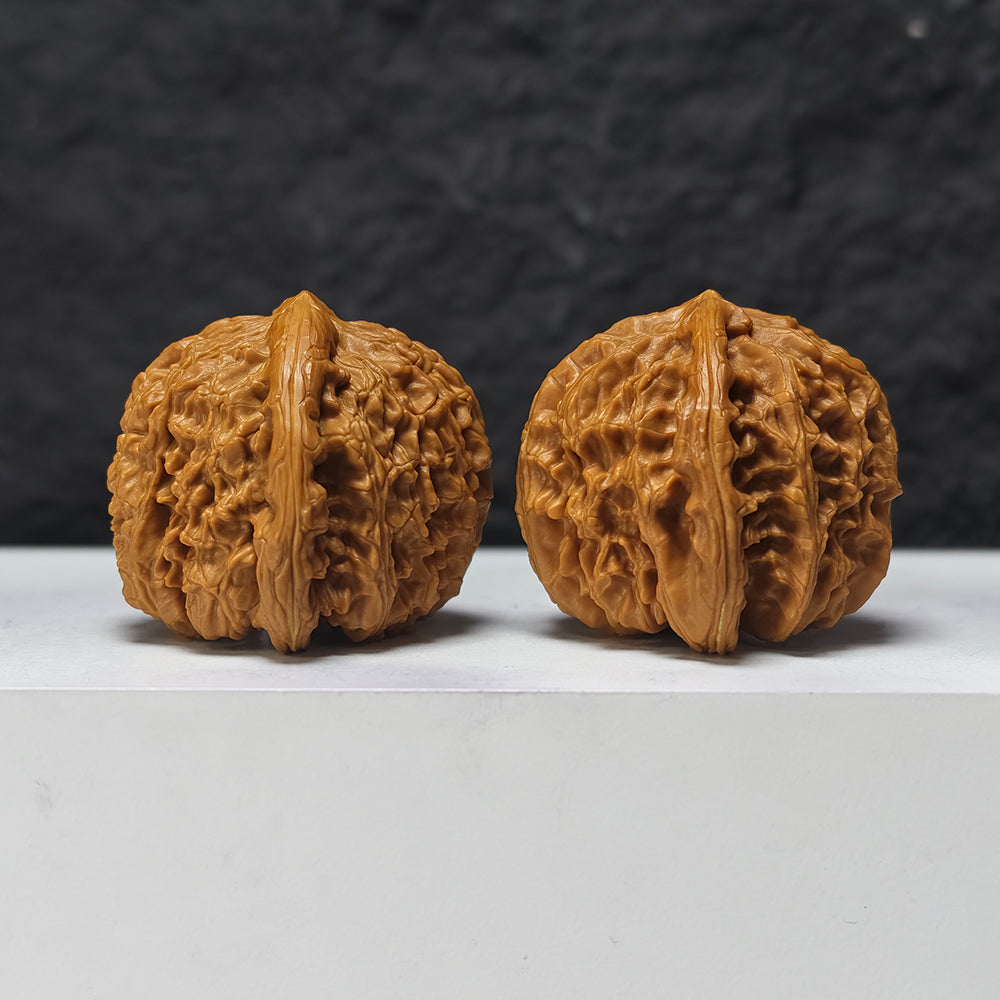 "Triangle White Lion" San Jiao Bai Shi Zi BSZ-SSS-002890 Masterpiece Wenwan Walnuts Pair | 44.0mm x 43.0mm | BSZ-SSS-002890
