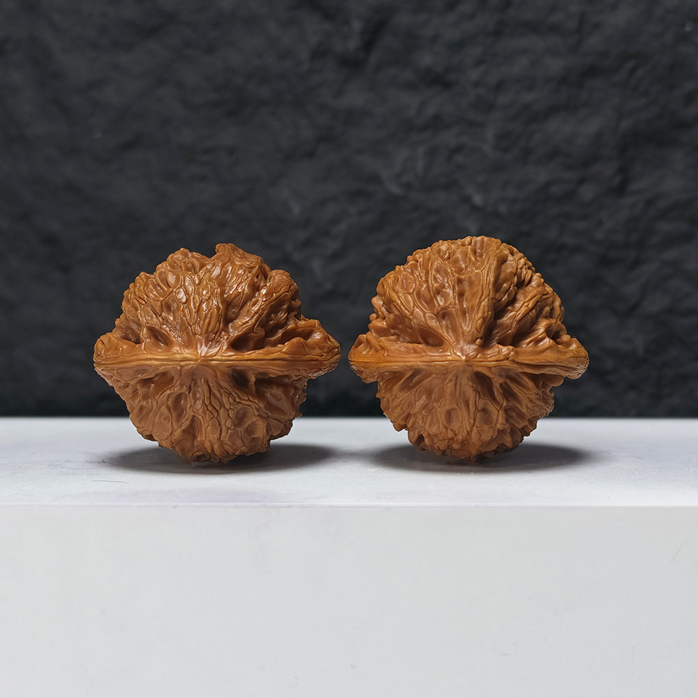 "Peach Heart Palace Lantern" Tao Xin Gong Deng GM-SS-007895 Masterpiece Wenwan Walnuts Pair | 43.0mm x 40.0mm | GM-SS-007895