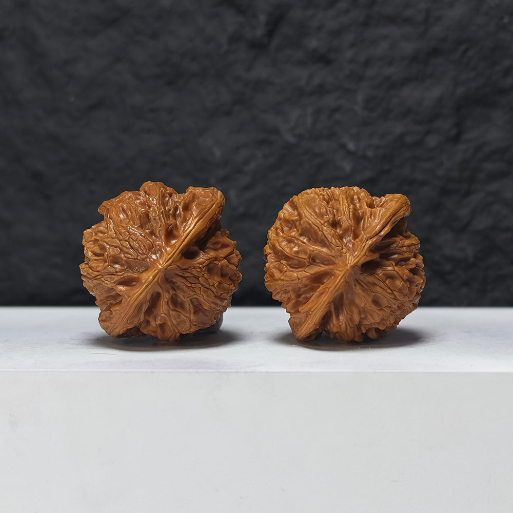 "Peach Heart Palace Lantern" Tao Xin Gong Deng GM-SS-007895 Masterpiece Wenwan Walnuts Pair | 43.0mm x 40.0mm | GM-SS-007895