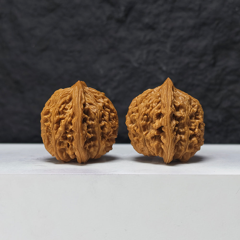 "Gazing at the Moon" Wang Yue SZ-SS-022902 Masterpiece Wenwan Walnuts Pair | 43.0mm x 41.0mm | SZ-SS-022902