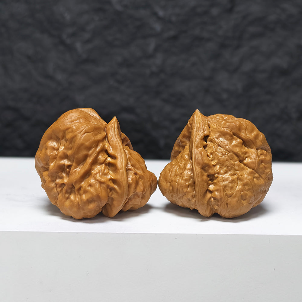 "Awakening Lion - Poison Dart Frog" Xing Shi Jian Du Wa YX-E-174879 Collector Wenwan Walnuts Pair | 37.0mm x 41.0mm | YX-E-174879