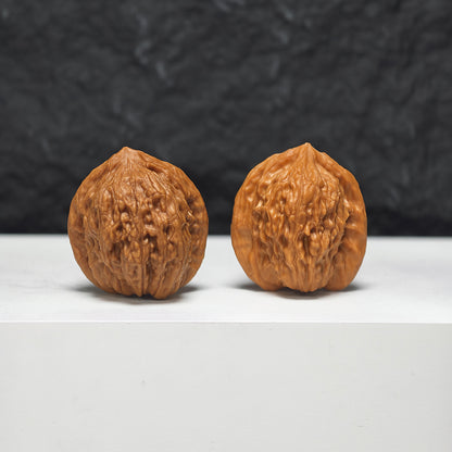 "Petite Beijing Scholar Hat" Xiu Zhen Jing Gong Zi Mao GZM-SS-001926 Masterpiece Wenwan Walnuts Pair | 33.0mm x 30.0mm | GZM-SS-001926