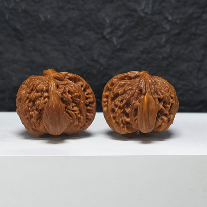 "White Lion Head Rhino Horn Looking at the Moon Three-Ridge" San Leng Xi Niu Jiao Bai Shi Zi (Xi Niu Wang Yue) YX-E-121825 Collector Wenwan Walnuts Pair | 42.0mm x 43.0mm | YX-E-121825
