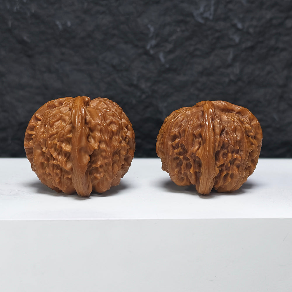 "White Lion Head Rhino Horn Looking at the Moon Three-Ridge" San Leng Xi Niu Jiao Bai Shi Zi (Xi Niu Wang Yue) YX-E-121825 Collector Wenwan Walnuts Pair | 42.0mm x 43.0mm | YX-E-121825