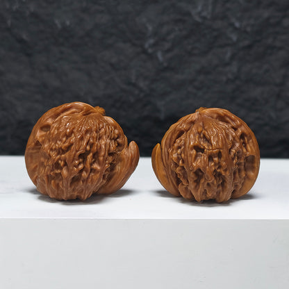 "White Lion Head Rhino Horn Looking at the Moon Three-Ridge" San Leng Xi Niu Jiao Bai Shi Zi (Xi Niu Wang Yue) YX-E-121825 Collector Wenwan Walnuts Pair | 42.0mm x 43.0mm | YX-E-121825