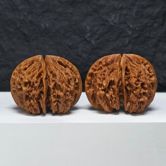 "Dragon Scale Pattern Conjoined Four-Ridge" Long Lin Si Leng Lian Ti YX-E-173877 Collector Wenwan Walnuts Pair | 56.0mm x 42.0mm | YX-E-173877