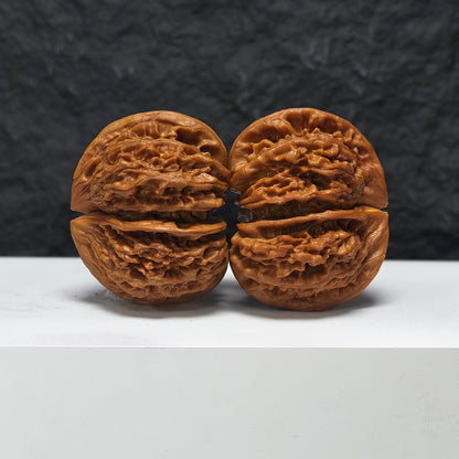 "Dragon Scale Pattern Conjoined Four-Ridge" Long Lin Si Leng Lian Ti YX-E-173877 Collector Wenwan Walnuts Pair | 56.0mm x 42.0mm | YX-E-173877