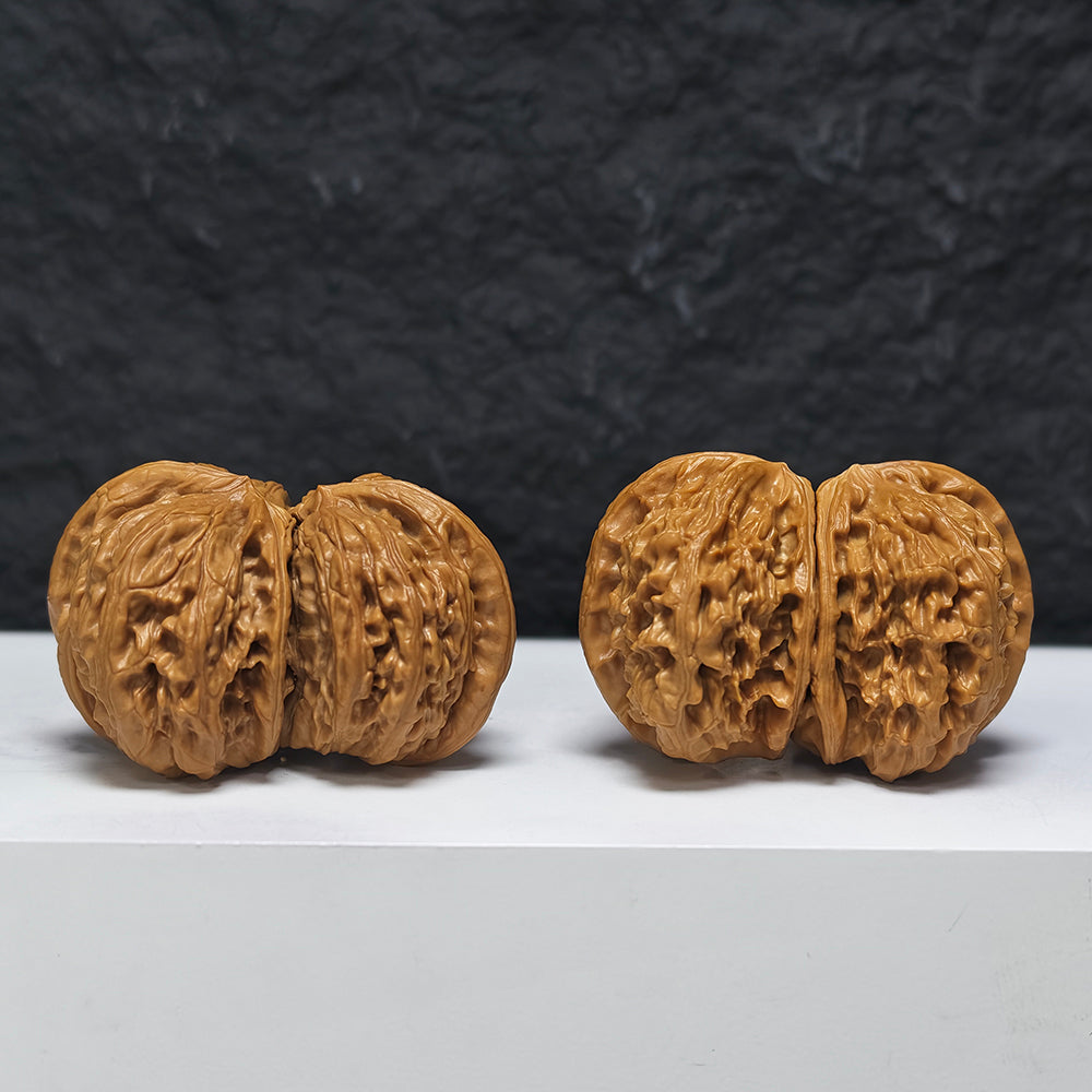 "White Lion Head Ox Horn Twin-Vent Conjoined" Bai Shi Zi Niu Jiao Shuang Qi Men YX-E-189937 Collector Wenwan Walnuts Pair | 53.0mm x 38.0mm | YX-E-189937