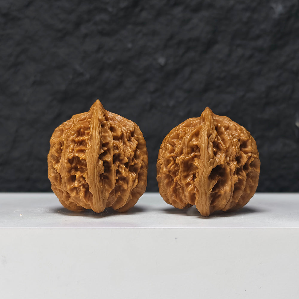 "Peach Heart Xia Yun Ling" Peach Heart Xia Yun Ling Collector Wenwan Walnuts Pair | 40.0mm x 40.0mm | SZ-S-039946