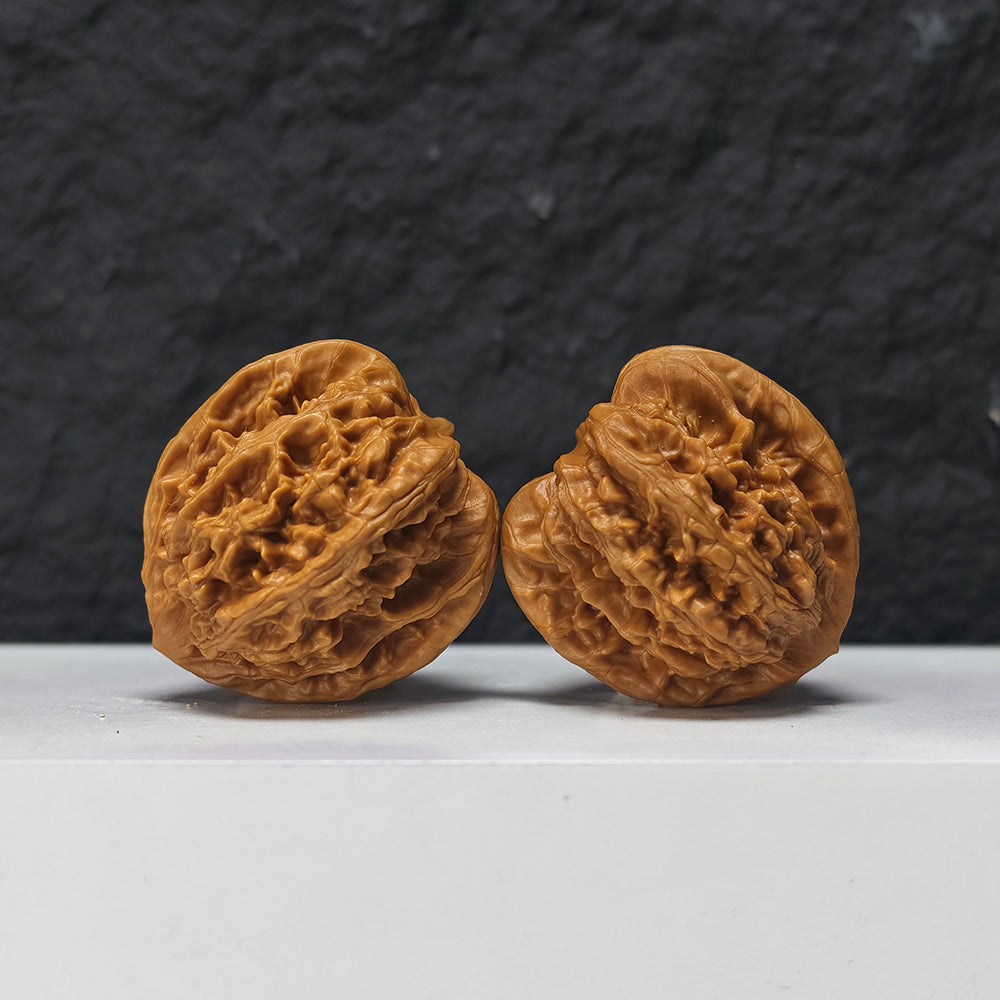 "Peach Heart Xia Yun Ling" Peach Heart Xia Yun Ling Collector Wenwan Walnuts Pair | 40.0mm x 40.0mm | SZ-S-039946