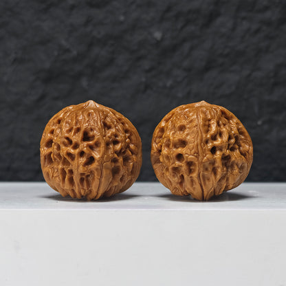 "Pocket Grand Reunion Lion Head" Xiu Zhen Da Tuan Yuan Collector Wenwan Walnuts Pair | 35.0mm x 40.0mm | SZ-S-048975