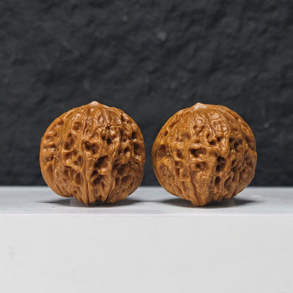 "Pocket Grand Reunion Lion Head" Xiu Zhen Da Tuan Yuan Collector Wenwan Walnuts Pair | 35.0mm x 40.0mm | SZ-S-048975